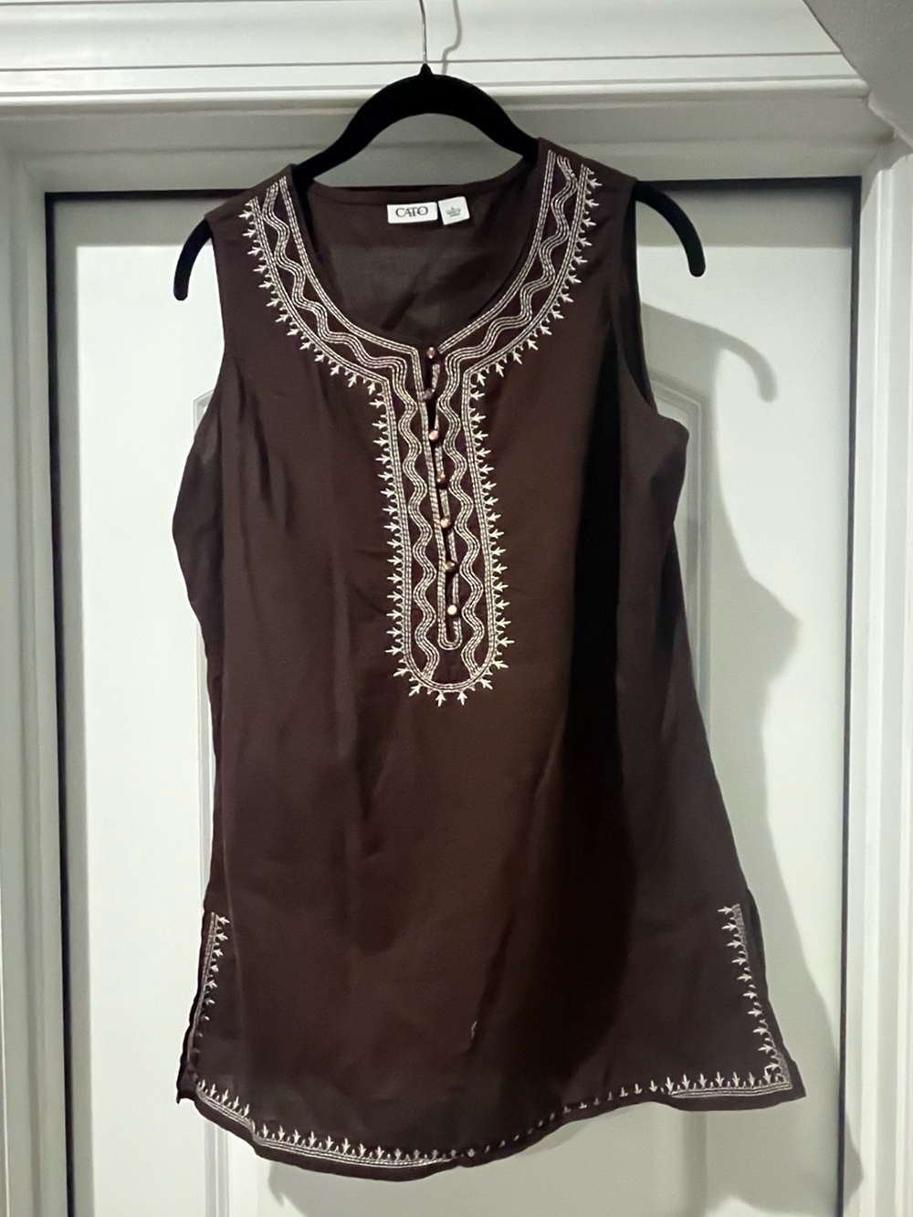 Cato Brown Sleeveless Tunic (L) with White Embroidery and coordinating pant (8). - Picture 3 of 3